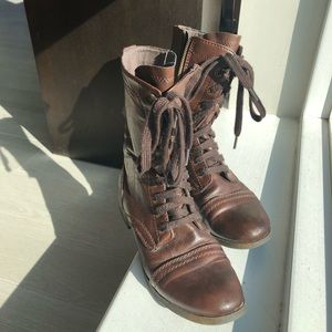 Women’s Brown Boots size 8